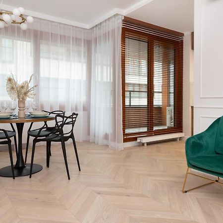 Lux Apartment Niemcewicza With Ac & Balcony Warsaw Ochota By Noclegi Renters Buitenkant foto