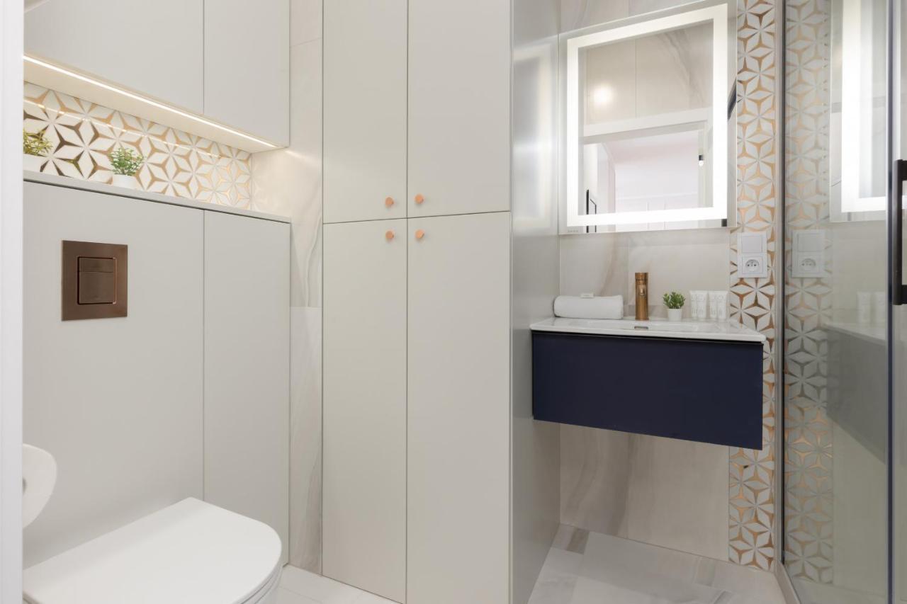Lux Apartment Niemcewicza With Ac & Balcony Warsaw Ochota By Noclegi Renters Buitenkant foto